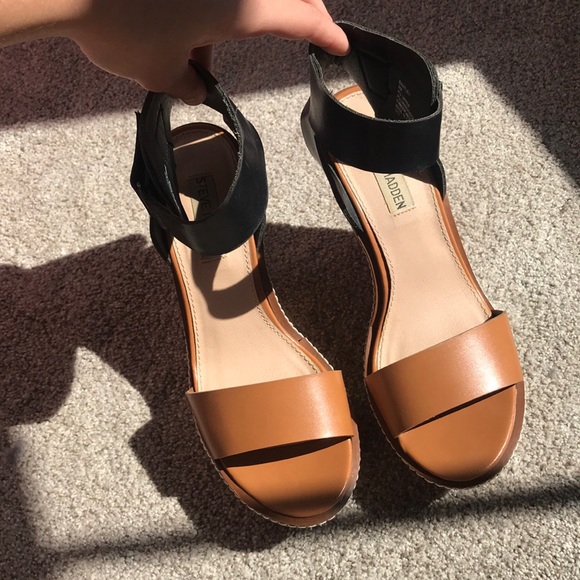 Steve Madden Shoes - Steve Madden wedges